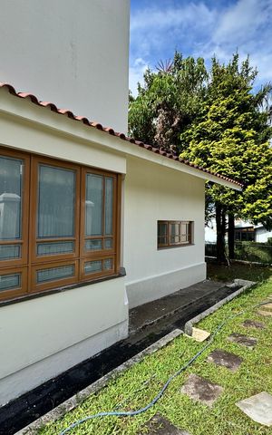 Casa à venda com 240m², 3 quartos e 2 vagasÁrea comum