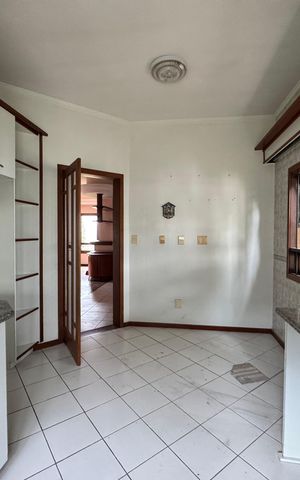 Casa à venda com 240m², 3 quartos e 2 vagasCozinha
