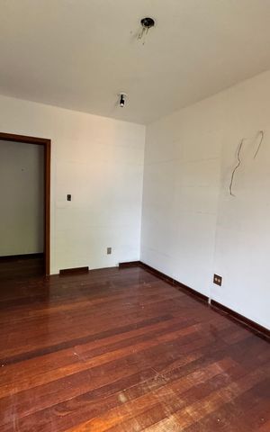 Casa à venda com 240m², 3 quartos e 2 vagasquarto 2