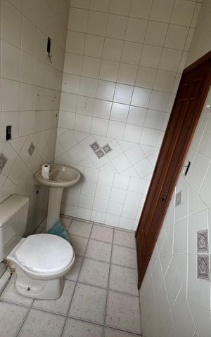 Casa à venda com 240m², 3 quartos e 2 vagasbanheiro lavanderia