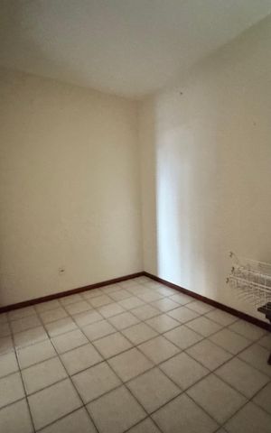 Casa à venda com 240m², 3 quartos e 2 vagasÁrea de Serviço