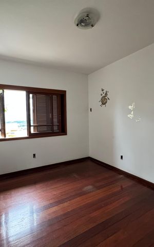 Casa à venda com 240m², 3 quartos e 2 vagasquarto 1