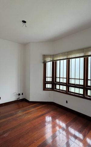 Casa à venda com 240m², 3 quartos e 2 vagasHall de entrada