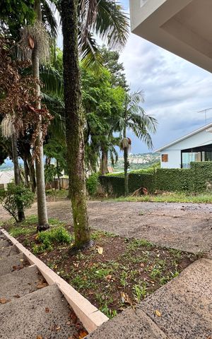 Casa à venda com 240m², 3 quartos e 2 vagasÁrea comum