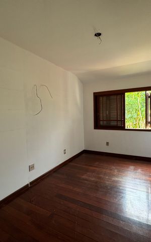 Casa à venda com 240m², 3 quartos e 2 vagasquarto 2