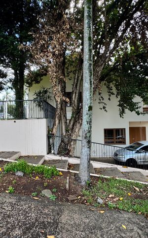 Casa à venda com 240m², 3 quartos e 2 vagasÁrea comum