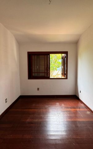 Casa à venda com 240m², 3 quartos e 2 vagasquarto 2