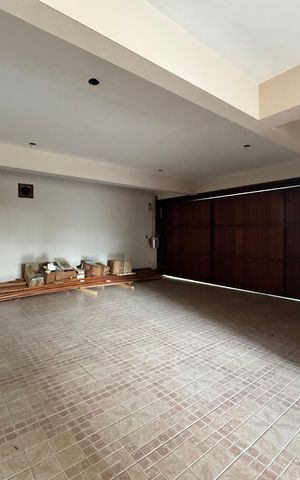 Casa à venda com 240m², 3 quartos e 2 vagasGaragem