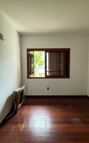 Casa à venda com 240m², 3 quartos e 2 vagasquarto 1