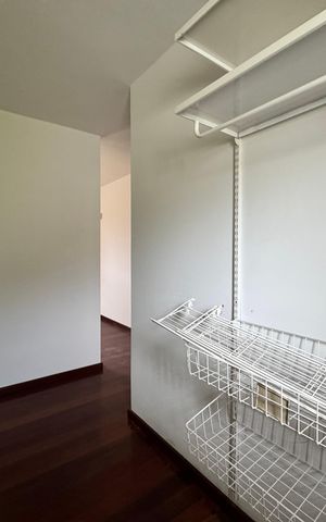 Casa à venda com 240m², 3 quartos e 2 vagasQuarto Suíte