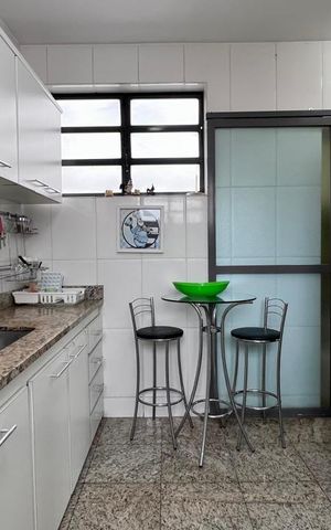 Apartamento à venda com 120m², 3 quartos e 2 vagasCozinha