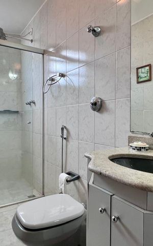 Apartamento à venda com 120m², 3 quartos e 2 vagasbanho