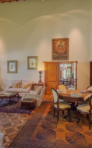 Casa à venda com 600m², 3 quartos e 5 vagasSala