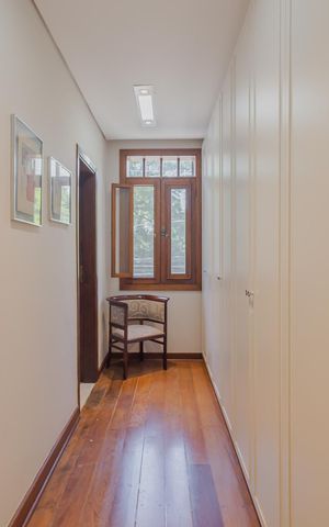 Casa à venda com 600m², 3 quartos e 5 vagasCloset da suíte 2