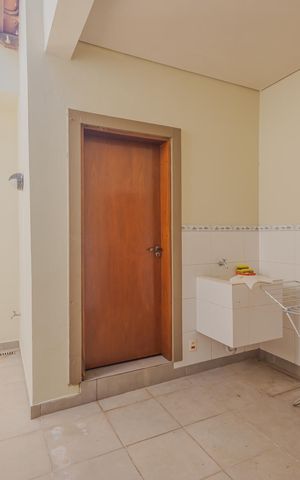 Casa à venda com 600m², 3 quartos e 5 vagasÁrea de Serviço