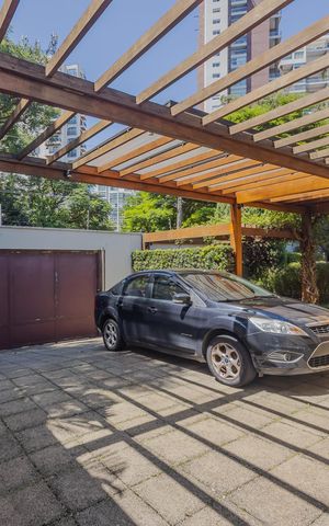 Casa à venda com 600m², 3 quartos e 5 vagasGaragem