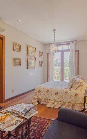 Casa à venda com 600m², 3 quartos e 5 vagasSuíte 2