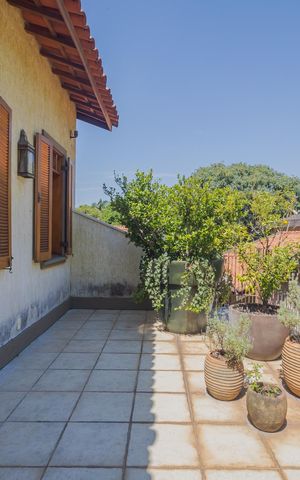 Casa à venda com 600m², 3 quartos e 5 vagasVaranda da Suíte 2