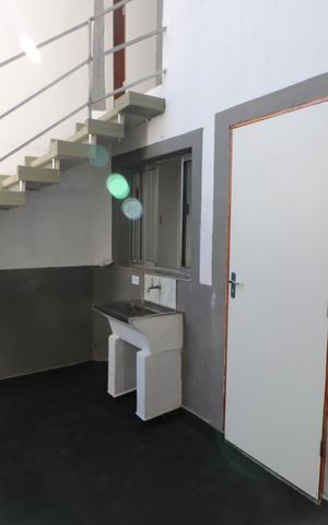 Casa para alugar com 75m², 1 quarto e sem vagaÁrea de Serviço