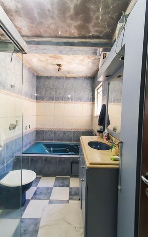 Casa à venda com 126m², 2 quartos e 1 vaga Casa à venda com 126m², 2 quartos e 1 vagaBanheiro