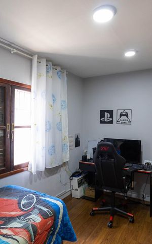 Casa à venda com 396m², 3 quartos e 2 vagas Casa à venda com 396m², 3 quartos e 2 vagasQuarto 2