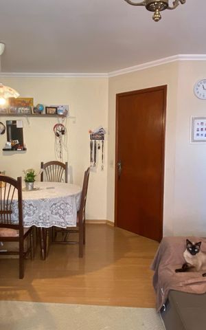 Apartamento à venda com 75m², 3 quartos e 2 vagas Apartamento à venda com 75m², 3 quartos e 2 vagasSala