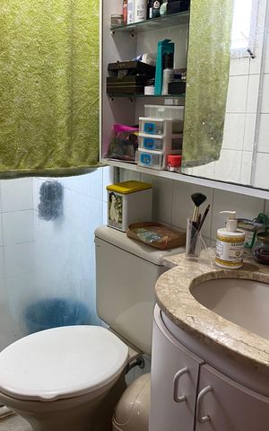 Apartamento à venda com 75m², 3 quartos e 2 vagas Apartamento à venda com 75m², 3 quartos e 2 vagasBanheiro da Suíte