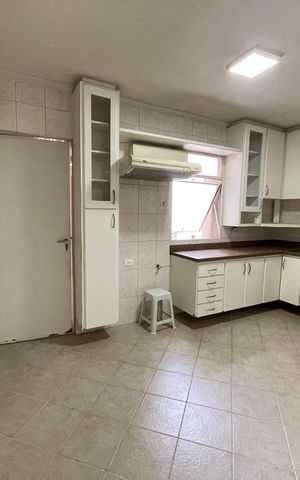 Apartamento à venda com 98m², 3 quartos e 1 vaga Apartamento à venda com 98m², 3 quartos e 1 vagaCozinha