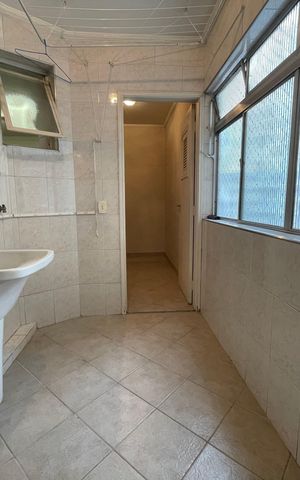 Apartamento à venda com 98m², 3 quartos e 1 vaga Apartamento à venda com 98m², 3 quartos e 1 vagaLavanderia