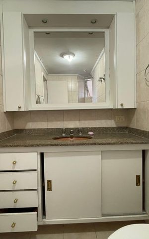 Apartamento à venda com 98m², 3 quartos e 1 vaga Apartamento à venda com 98m², 3 quartos e 1 vagaBanheiro da Suíte