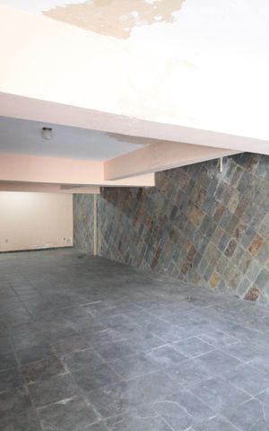 Casa à venda com 760m², 4 quartos e 10 vagasGaragem