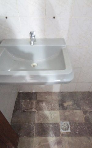 Casa à venda com 760m², 4 quartos e 10 vagasBanheiro de Serviço
