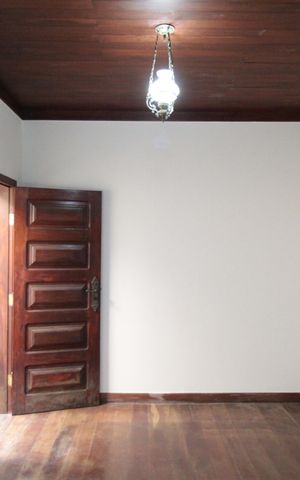 Casa à venda com 760m², 4 quartos e 10 vagasSala