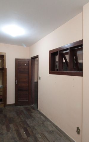 Casa à venda com 760m², 4 quartos e 10 vagasQuarto de Serviço