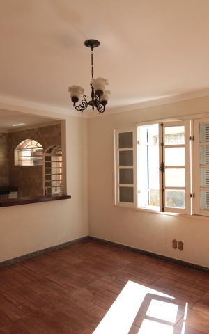 Casa à venda com 760m², 4 quartos e 10 vagasCopa