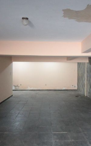 Casa à venda com 760m², 4 quartos e 10 vagasGaragem