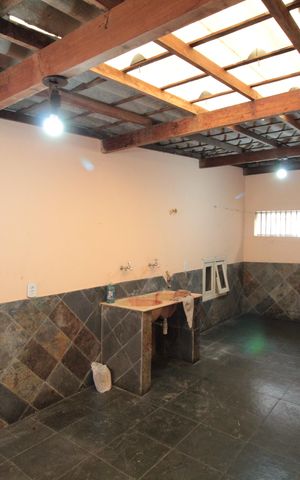 Casa à venda com 760m², 4 quartos e 10 vagasÁrea de Serviço