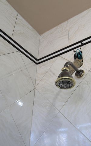 Casa à venda com 760m², 4 quartos e 10 vagasBanheiro da Suite 2