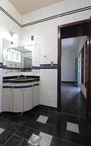 Casa à venda com 760m², 4 quartos e 10 vagasBanheiro da Suite 2