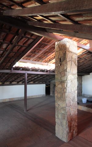 Casa à venda com 760m², 4 quartos e 10 vagasSótão