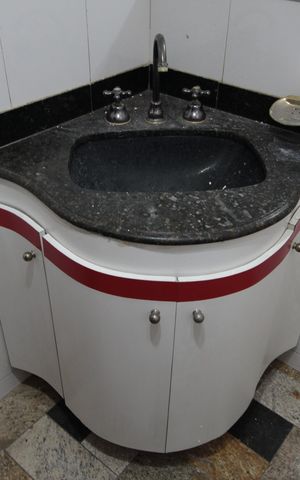 Casa à venda com 760m², 4 quartos e 10 vagasLavabo da Sala