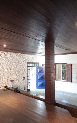 Casa à venda com 760m², 4 quartos e 10 vagasSala