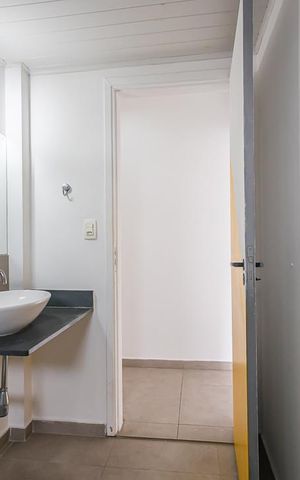 Apartamento à venda com 67m², 2 quartos e sem vagaBanheiro