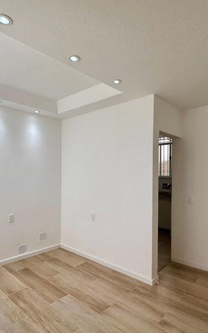 Apartamento para alugar com 65m², 2 quartos e sem vaga Apartamento para alugar com 65m², 2 quartos e sem vagaSala