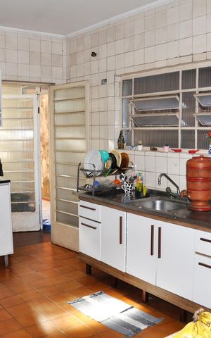 Casa à venda com 189m², 4 quartos e 3 vagas Casa à venda com 189m², 4 quartos e 3 vagasDetalhe - Cozinha