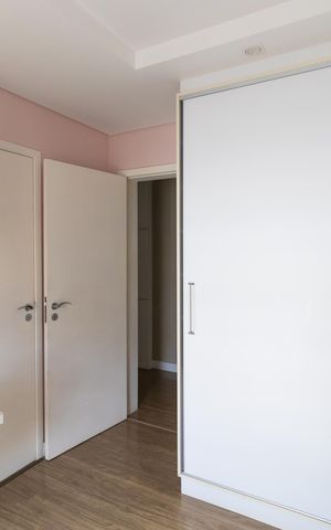 Casa de condomínio para alugar com 330m², 4 quartos e 4 vagas Casa de condomínio para alugar com 330m², 4 quartos e 4 vagasQuarto 4