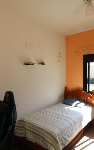 Casa à venda com 376m², 3 quartos e 3 vagasQuarto 