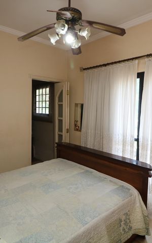 Casa à venda com 376m², 3 quartos e 3 vagasSuite