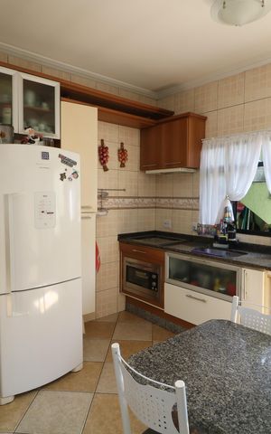 Casa à venda com 376m², 3 quartos e 3 vagasCozinha