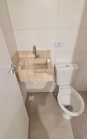 Apartamento para alugar com 50m², 2 quartos e 1 vaga Apartamento para alugar com 50m², 2 quartos e 1 vagaBanheiro da Suíte